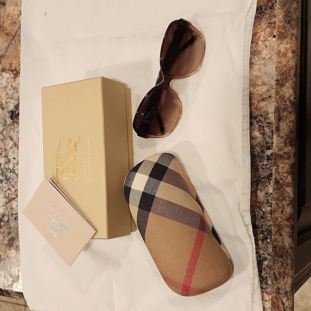 Authentic Burberry sunglasses